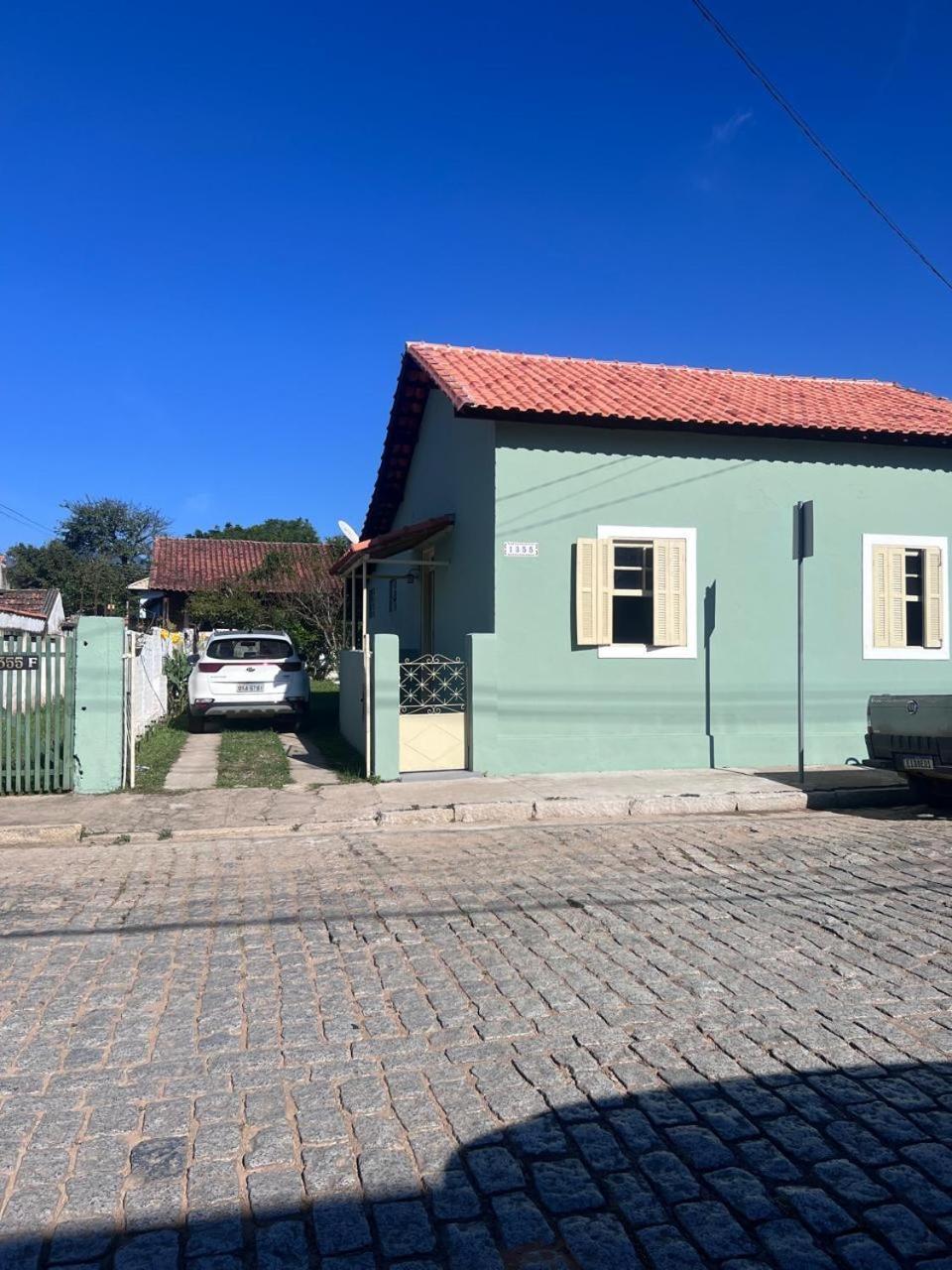 Casinha Passa Quatro